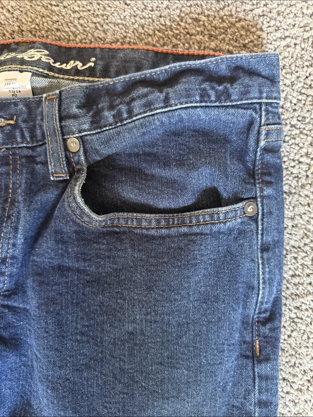 Eddie Bauer Men's Dark Blue Straight-Leg Jeans. Size 33x30.